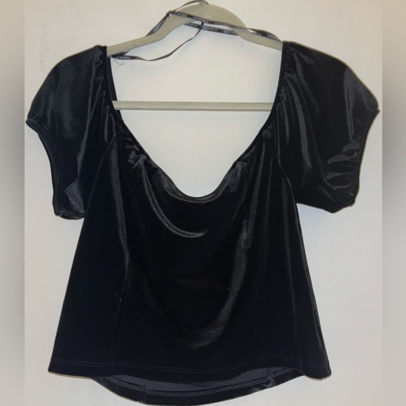 Forever 21 Tops - Black velvet forever 21 top